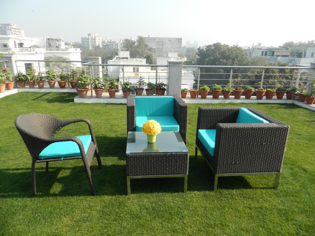 Couette-café 76 Friends Colony 3*